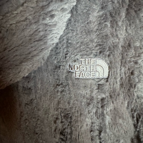 The North Face Charcoal Fleece Vest - Picture 9 of 9